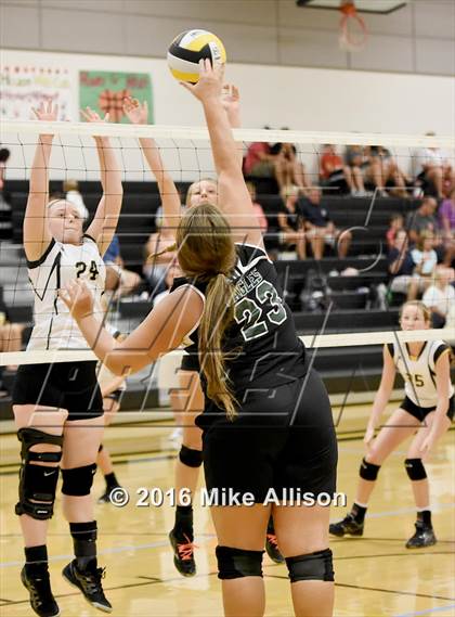 Thumbnail 1 in Hixson vs Berean Academy photogallery.