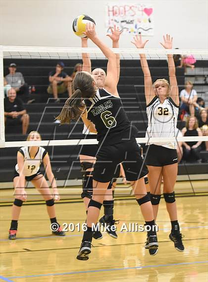 Thumbnail 1 in Hixson vs Berean Academy photogallery.