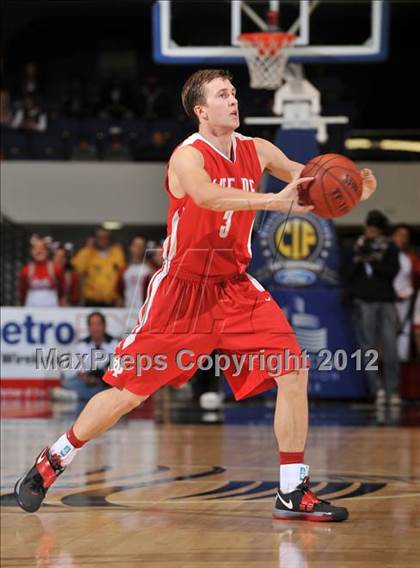 Thumbnail 1 in Mater Dei vs. Loyola (CIF SS D1AA Playoffs) photogallery.
