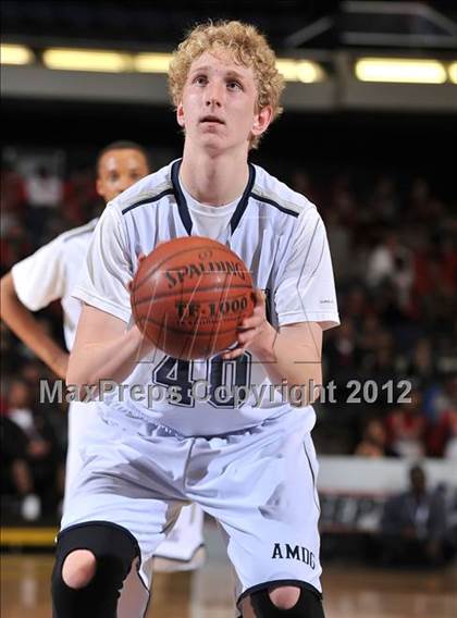 Thumbnail 2 in Mater Dei vs. Loyola (CIF SS D1AA Playoffs) photogallery.