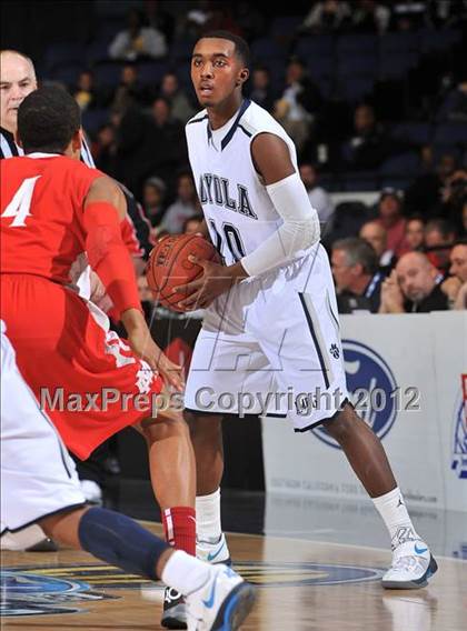 Thumbnail 2 in Mater Dei vs. Loyola (CIF SS D1AA Playoffs) photogallery.