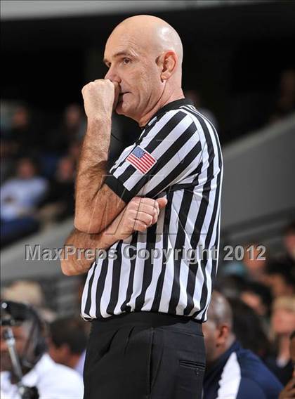 Thumbnail 1 in Mater Dei vs. Loyola (CIF SS D1AA Playoffs) photogallery.