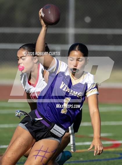 Thumbnail 2 in Cleveland @ Valencia photogallery.