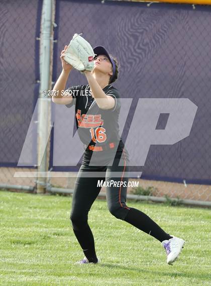 Thumbnail 3 in Amanda-Clearcreek vs Bloom-Carroll photogallery.
