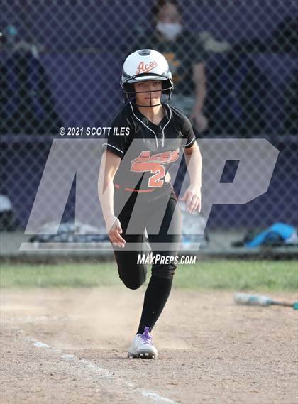 Thumbnail 2 in Amanda-Clearcreek vs Bloom-Carroll photogallery.