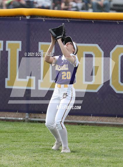 Thumbnail 1 in Amanda-Clearcreek vs Bloom-Carroll photogallery.