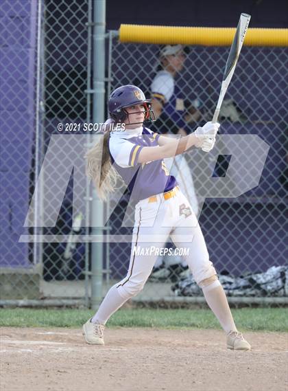 Thumbnail 3 in Amanda-Clearcreek vs Bloom-Carroll photogallery.