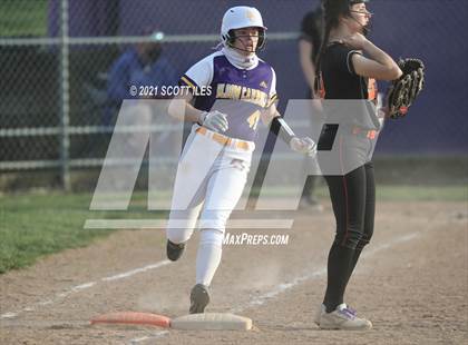 Thumbnail 2 in Amanda-Clearcreek vs Bloom-Carroll photogallery.