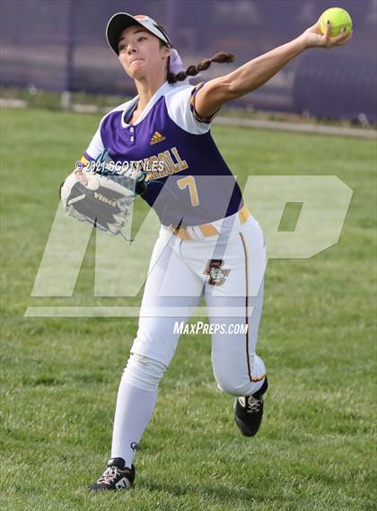 Thumbnail 2 in Amanda-Clearcreek vs Bloom-Carroll photogallery.
