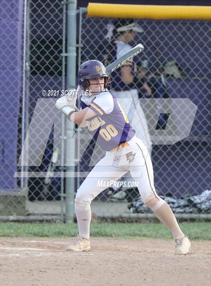 Thumbnail 2 in Amanda-Clearcreek vs Bloom-Carroll photogallery.
