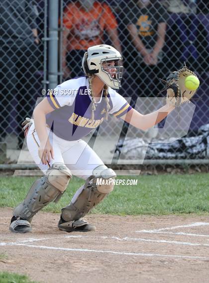 Thumbnail 3 in Amanda-Clearcreek vs Bloom-Carroll photogallery.