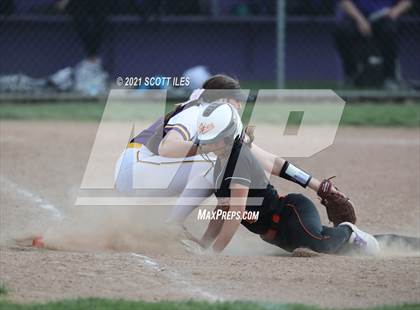 Thumbnail 2 in Amanda-Clearcreek vs Bloom-Carroll photogallery.