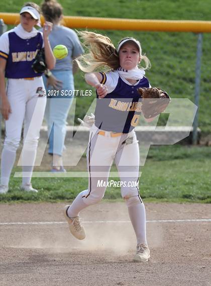 Thumbnail 3 in Amanda-Clearcreek vs Bloom-Carroll photogallery.