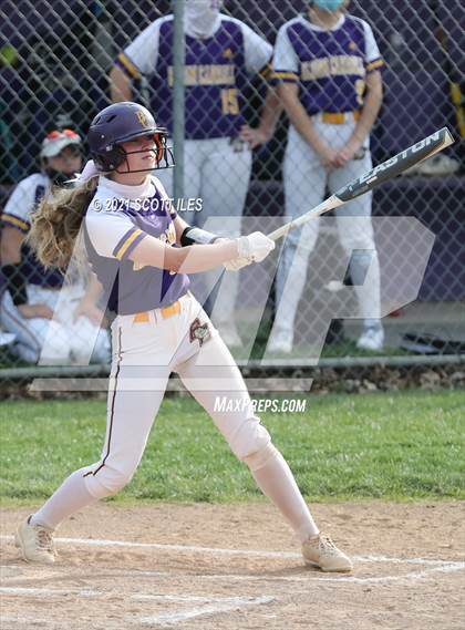 Thumbnail 2 in Amanda-Clearcreek vs Bloom-Carroll photogallery.