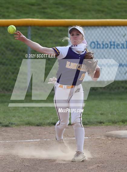 Thumbnail 1 in Amanda-Clearcreek vs Bloom-Carroll photogallery.