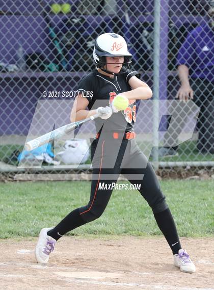 Thumbnail 2 in Amanda-Clearcreek vs Bloom-Carroll photogallery.