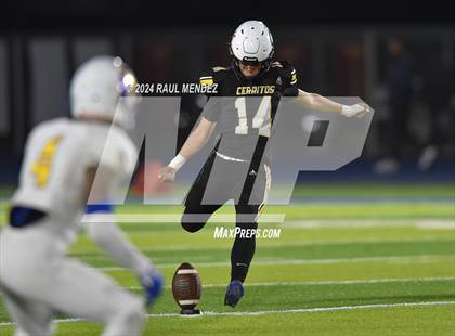 Thumbnail 2 in Cerritos vs Gahr photogallery.