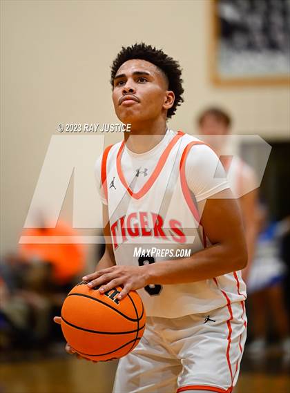 Thumbnail 3 in Logan @ Chapmanville Regional photogallery.