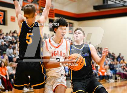 Thumbnail 1 in Logan @ Chapmanville Regional photogallery.