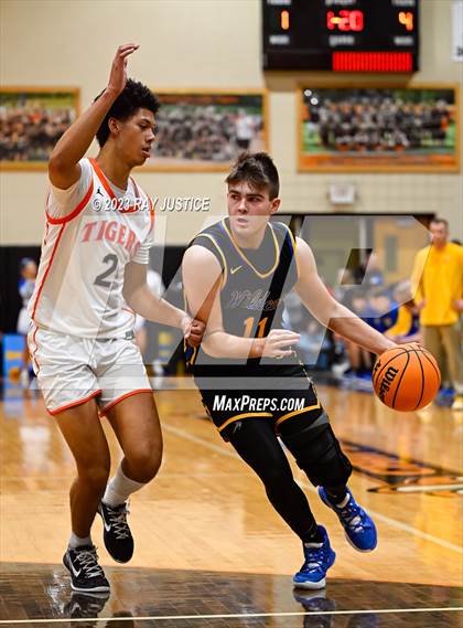 Thumbnail 1 in Logan @ Chapmanville Regional photogallery.