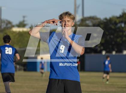 Thumbnail 2 in Beverly Hills @ Windward photogallery.