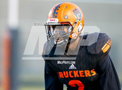Thumbnail 3 in Churchland @ Lake Taylor photogallery.