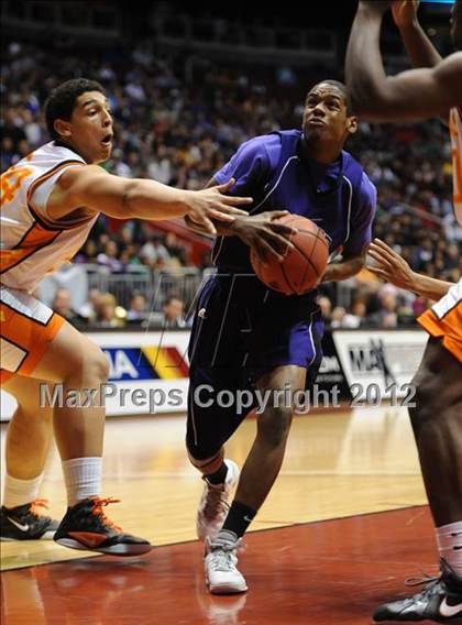 Thumbnail 3 in Chavez vs. Corona del Sol (AIA D1 Final) photogallery.