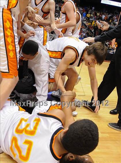 Thumbnail 1 in Chavez vs. Corona del Sol (AIA D1 Final) photogallery.