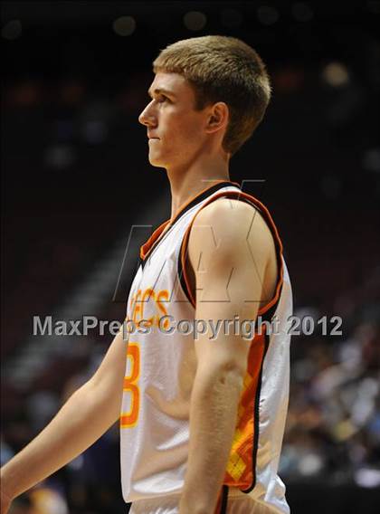 Thumbnail 3 in Chavez vs. Corona del Sol (AIA D1 Final) photogallery.