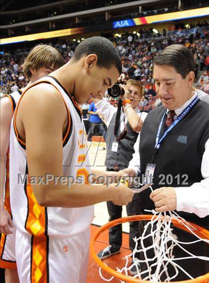 Thumbnail 2 in Chavez vs. Corona del Sol (AIA D1 Final) photogallery.