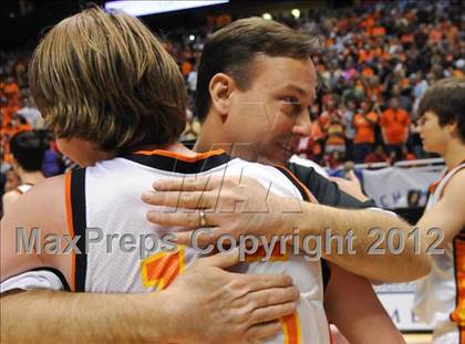 Thumbnail 3 in Chavez vs. Corona del Sol (AIA D1 Final) photogallery.