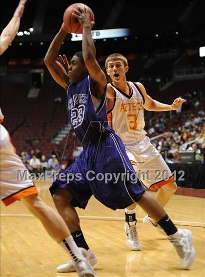 Thumbnail 3 in Chavez vs. Corona del Sol (AIA D1 Final) photogallery.
