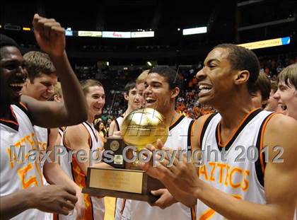 Thumbnail 2 in Chavez vs. Corona del Sol (AIA D1 Final) photogallery.