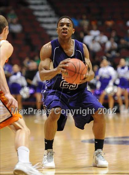 Thumbnail 3 in Chavez vs. Corona del Sol (AIA D1 Final) photogallery.