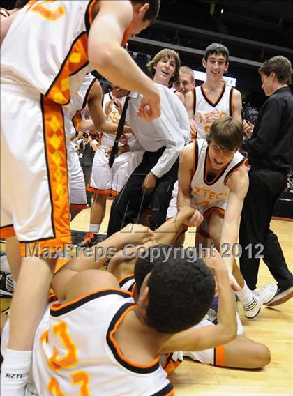 Thumbnail 2 in Chavez vs. Corona del Sol (AIA D1 Final) photogallery.
