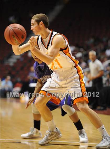 Thumbnail 3 in Chavez vs. Corona del Sol (AIA D1 Final) photogallery.