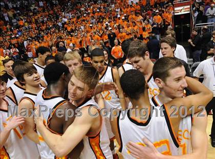 Thumbnail 3 in Chavez vs. Corona del Sol (AIA D1 Final) photogallery.