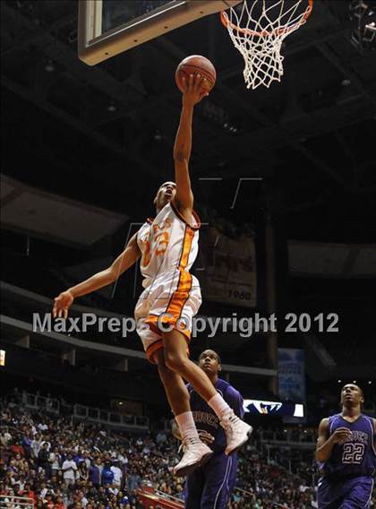 Thumbnail 3 in Chavez vs. Corona del Sol (AIA D1 Final) photogallery.