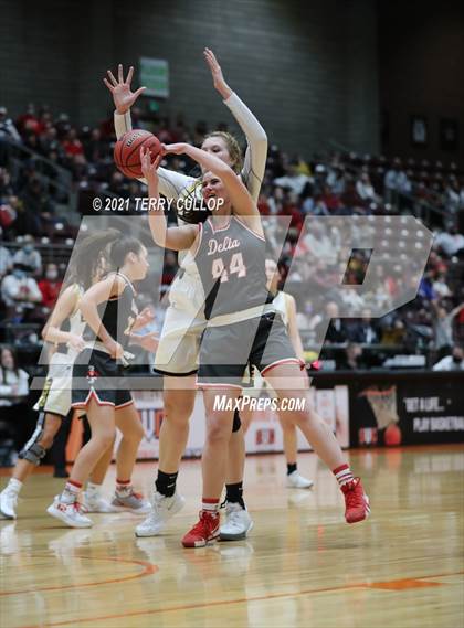 Thumbnail 3 in Delta vs. Emery (UHSAA 3A Quarterfinal) photogallery.