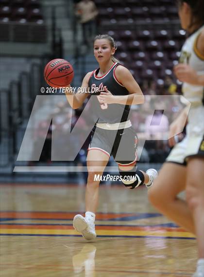 Thumbnail 2 in Delta vs. Emery (UHSAA 3A Quarterfinal) photogallery.
