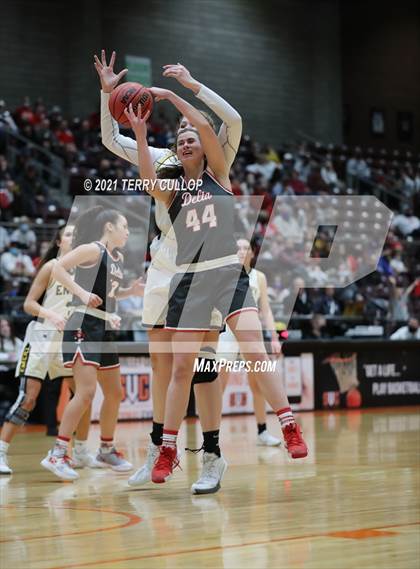 Thumbnail 2 in Delta vs. Emery (UHSAA 3A Quarterfinal) photogallery.