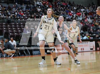 Thumbnail 2 in Delta vs. Emery (UHSAA 3A Quarterfinal) photogallery.