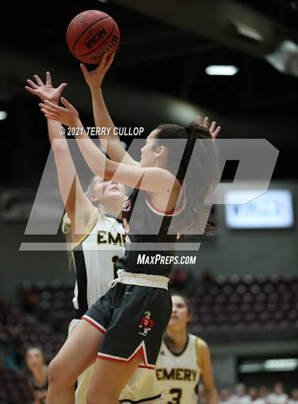 Thumbnail 1 in Delta vs. Emery (UHSAA 3A Quarterfinal) photogallery.