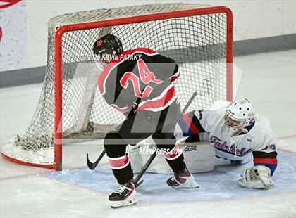 Thumbnail 1 in Masuk @ Fairfield Warde/Ludlowe photogallery.