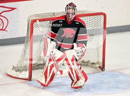 Thumbnail 1 in Masuk @ Fairfield Warde/Ludlowe photogallery.