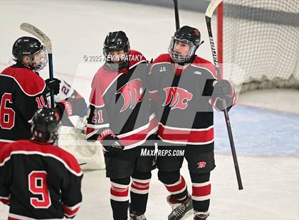 Thumbnail 1 in Masuk @ Fairfield Warde/Ludlowe photogallery.