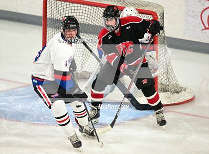 Thumbnail 1 in Masuk @ Fairfield Warde/Ludlowe photogallery.