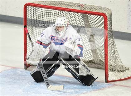 Thumbnail 1 in Masuk @ Fairfield Warde/Ludlowe photogallery.