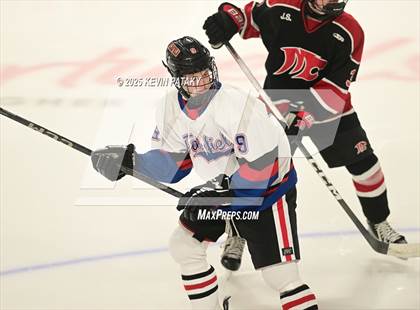 Thumbnail 1 in Masuk @ Fairfield Warde/Ludlowe photogallery.