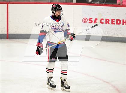 Thumbnail 1 in Masuk @ Fairfield Warde/Ludlowe photogallery.